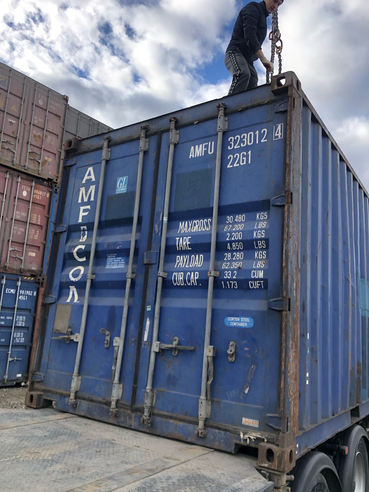 Морской контейнер AMFU3230124